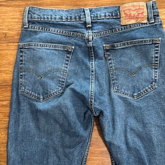 Levi's 505 Blue Relaxed Fit Jeans, 32x32 - Picture 5 of 9